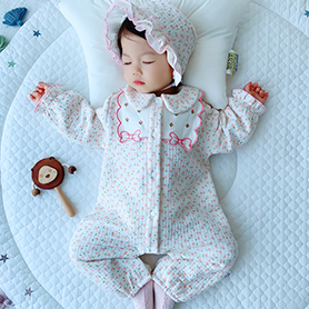 保暖小花带帽哈衣