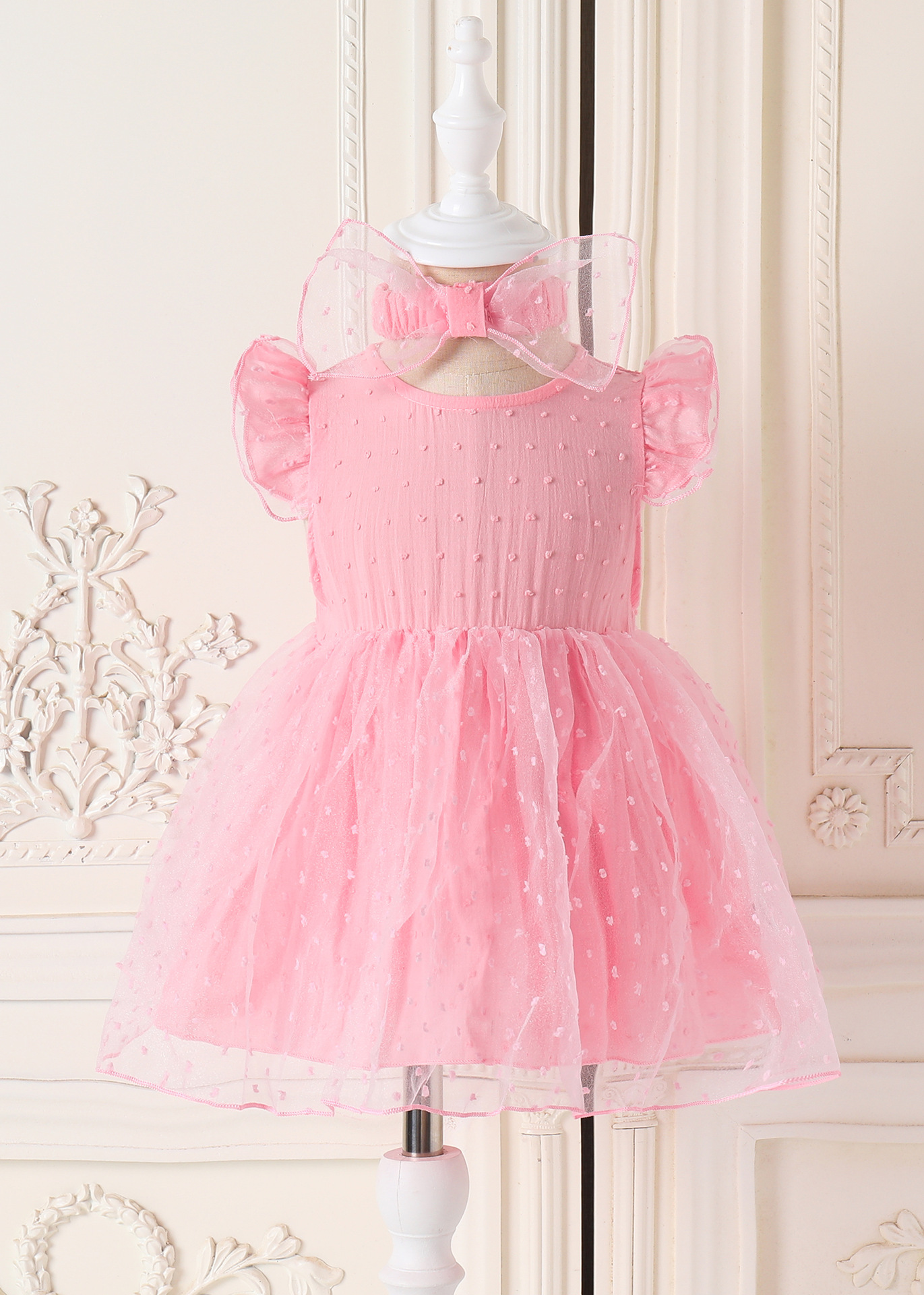 粉色短袖提花连衣裙